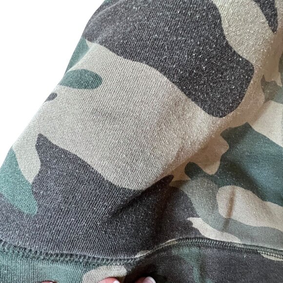 Hollister Mens Camo Hoodie XL Pullover Sweatshirt Fleece Lined Kangaroo Pocket - Picture 10 of 10